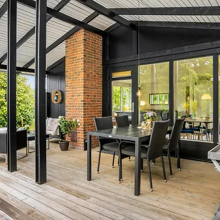 Beautiful In With Kitchen