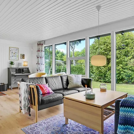 Beautiful In With Kitchen Glesborg